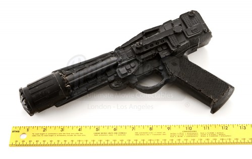 Battle_Star_Galactica_Production_Made_Colonial_Blaster_scale