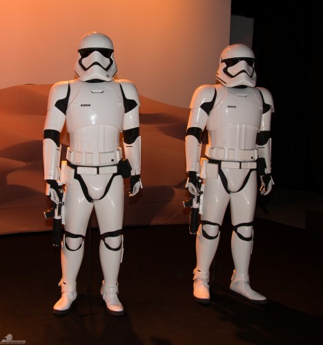 Star-Wars-Celebration-Anaheim-2015-The-Force-Awakens-033