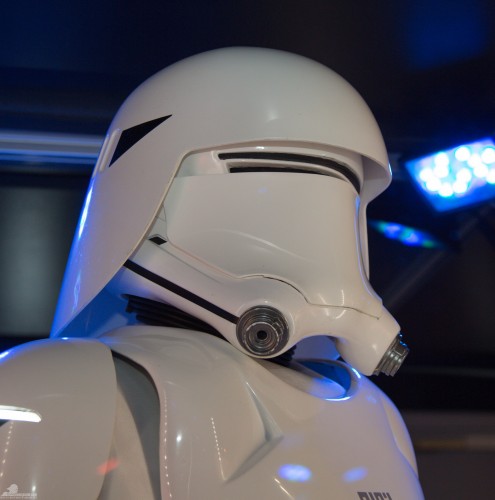 Star-Wars-Celebration-Anaheim-2015-The-Force-Awakens-079