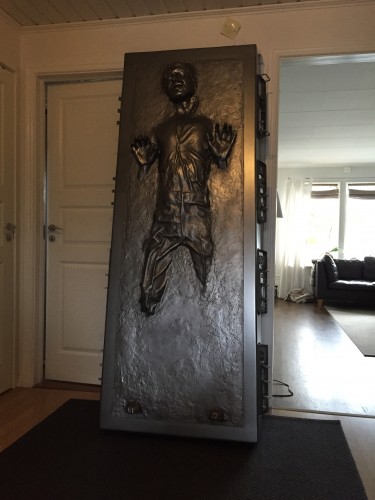 NBG_HAN_CARBONITE_005