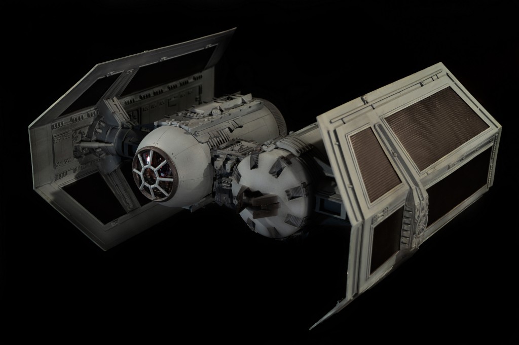 k-Helios_Tie_Bomber_24_Beauty1