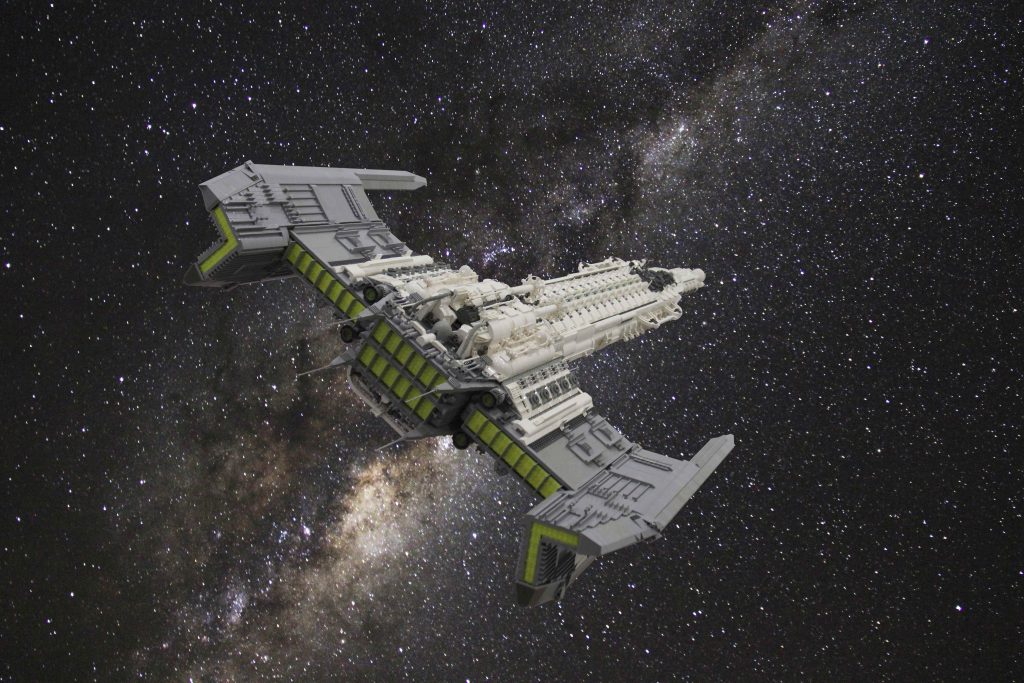 SPACE CRUISER 001