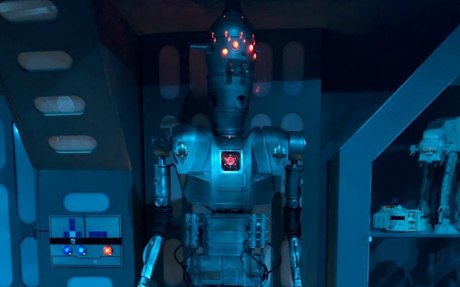 The Michael Hawes Collection – Life Sized – STAR WARS IG-88 and Tusken Raider on Display! PLUS Mike’s Upcoming PODCAST!